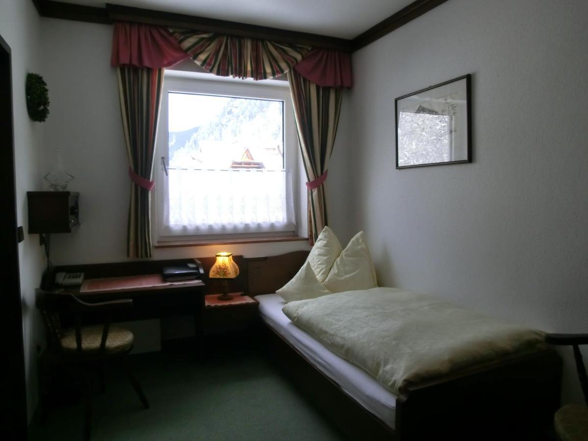 Hotel Garni Landhaus Buertlmair 茵特斯托德 外观 照片