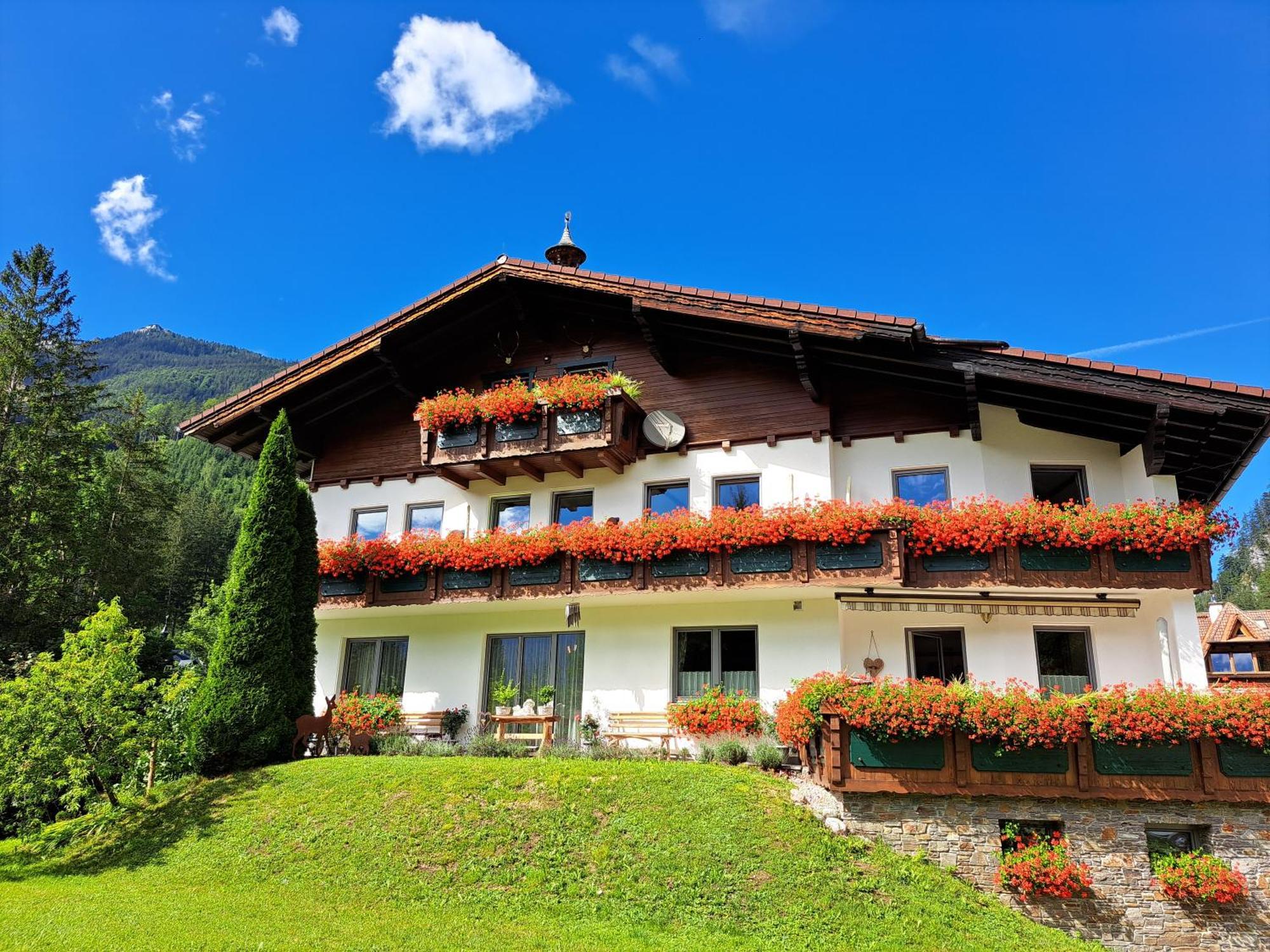 Hotel Garni Landhaus Buertlmair 茵特斯托德 外观 照片