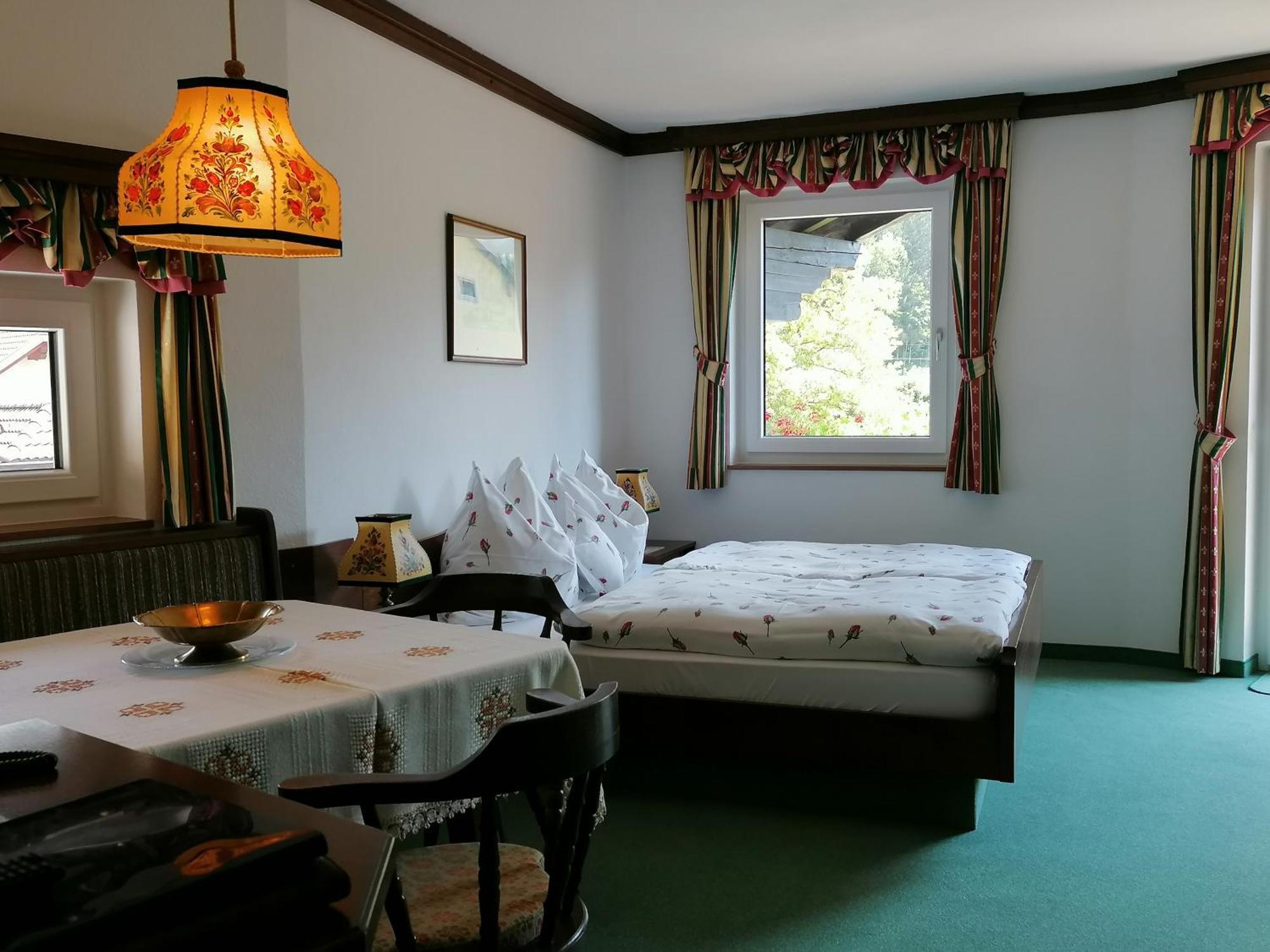 Hotel Garni Landhaus Buertlmair 茵特斯托德 外观 照片