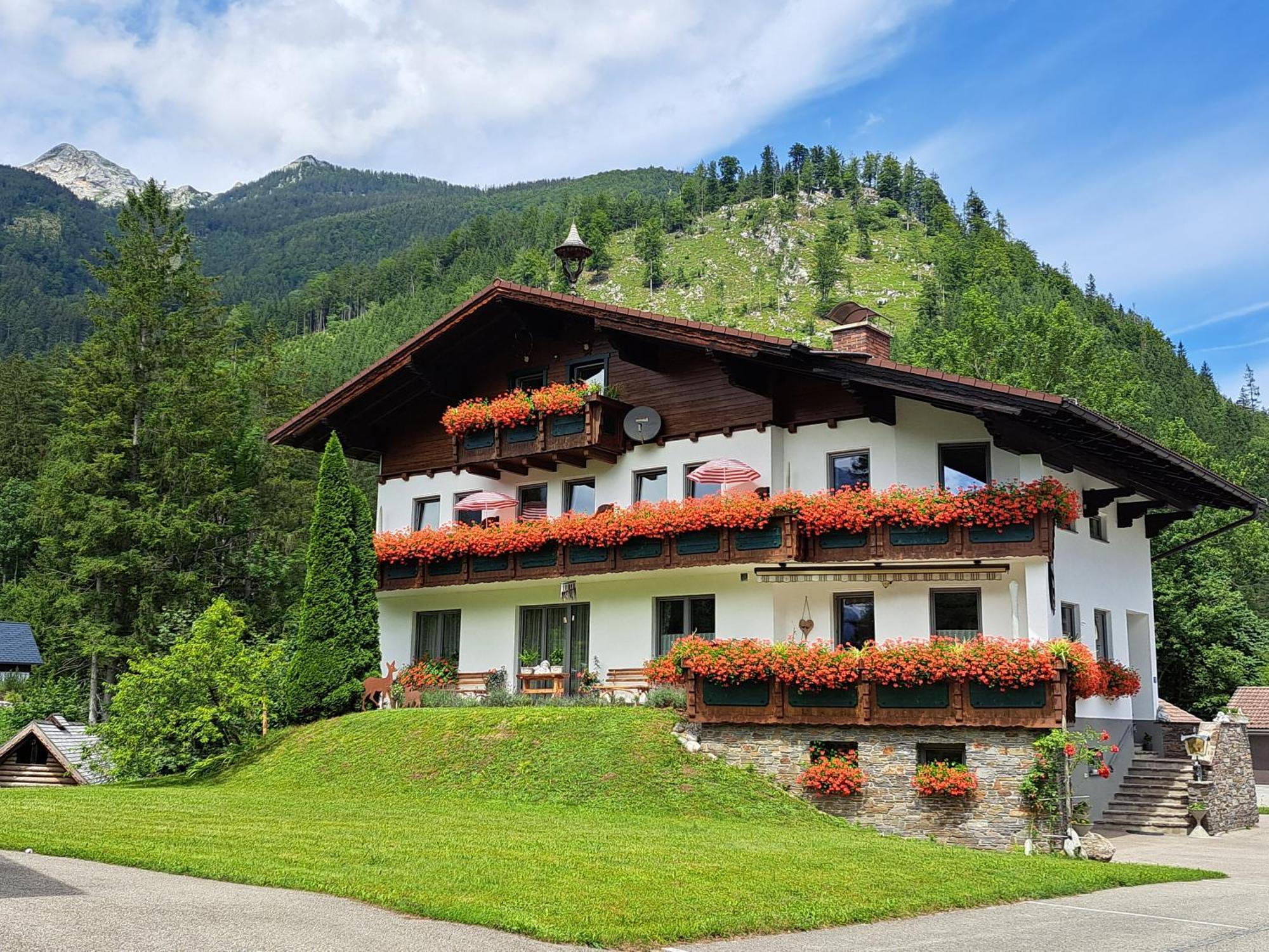 Hotel Garni Landhaus Buertlmair 茵特斯托德 外观 照片